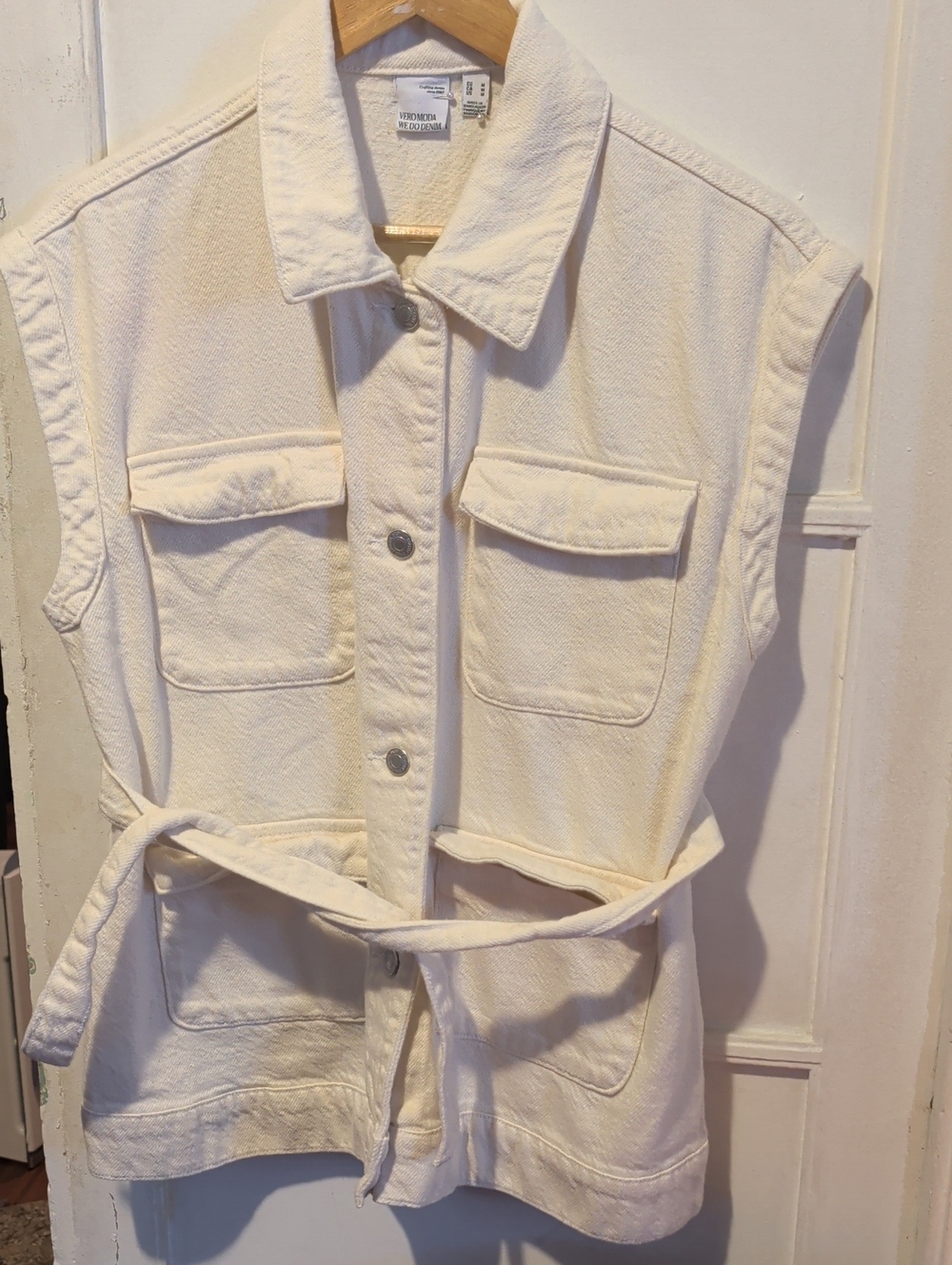 Vero Moda Off-White Sleeveless Belted Utility Vest